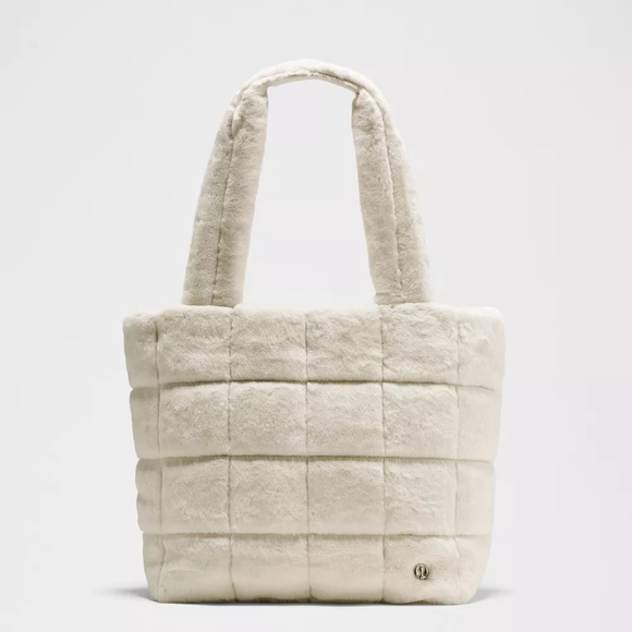 lululemon athletica Handbags - Lululemon Quilted Grid Tote Plush Fleece 12L